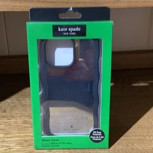 Kate Spade Black Wavy Case for iPhone 16 Pro Max